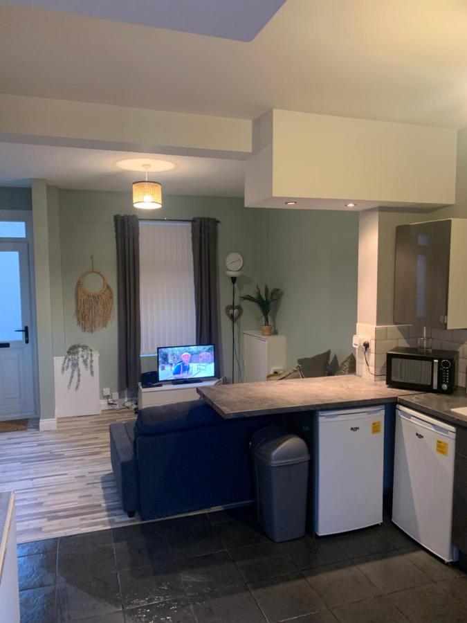 2 Bedroom Cheerful House Close To City Center Belfast Exteriör bild