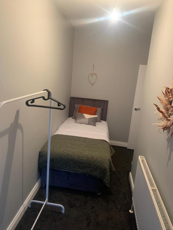 2 Bedroom Cheerful House Close To City Center Belfast Exteriör bild