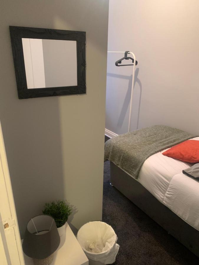 2 Bedroom Cheerful House Close To City Center Belfast Exteriör bild