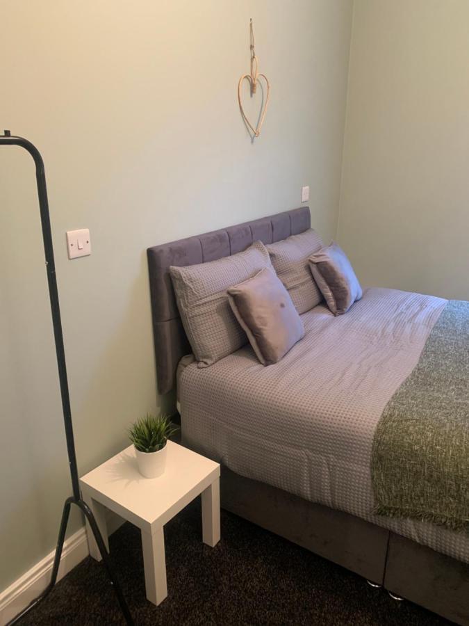 2 Bedroom Cheerful House Close To City Center Belfast Exteriör bild