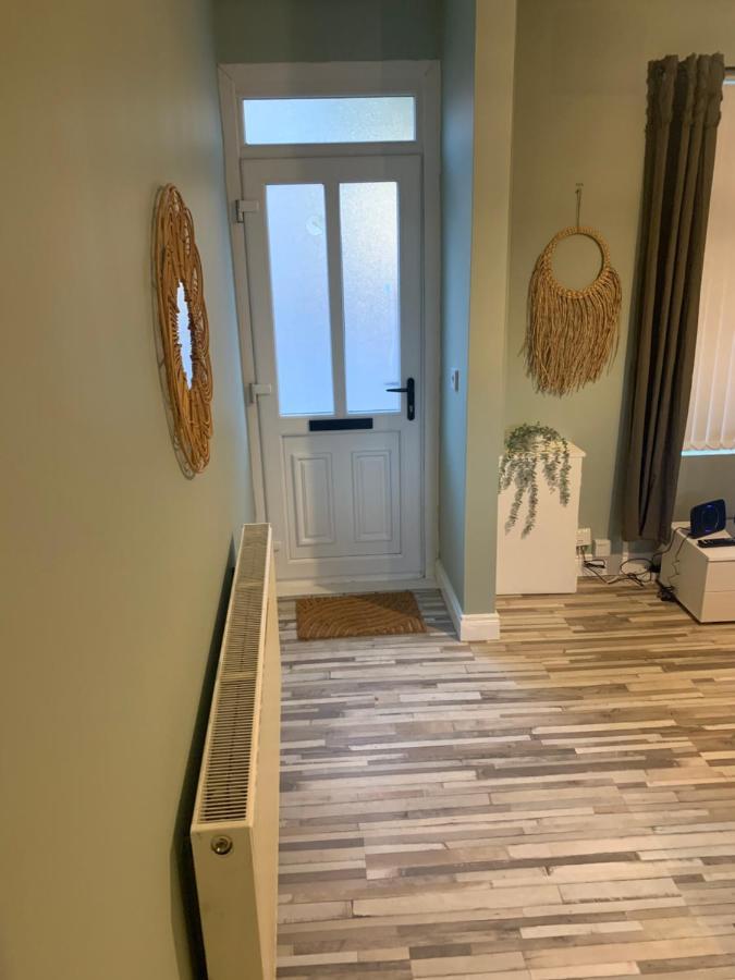 2 Bedroom Cheerful House Close To City Center Belfast Exteriör bild