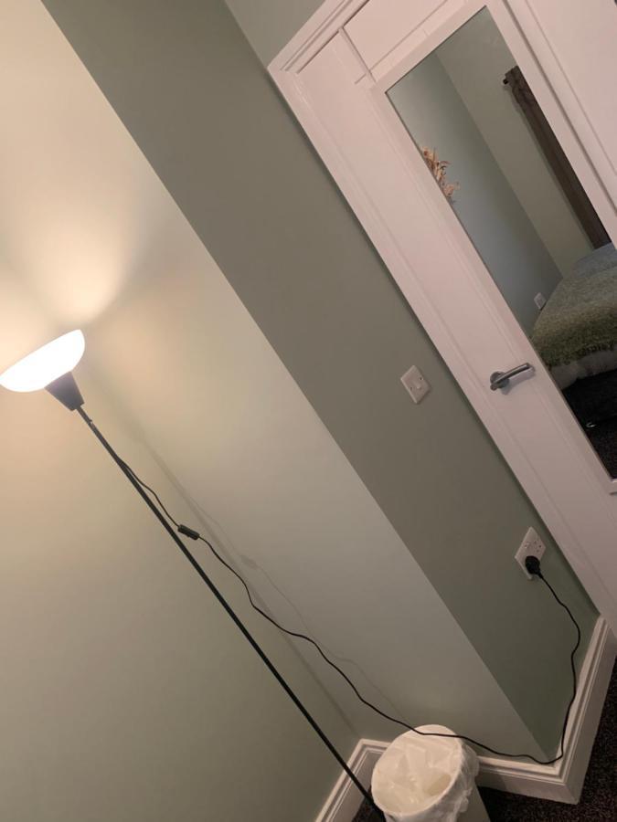 2 Bedroom Cheerful House Close To City Center Belfast Exteriör bild